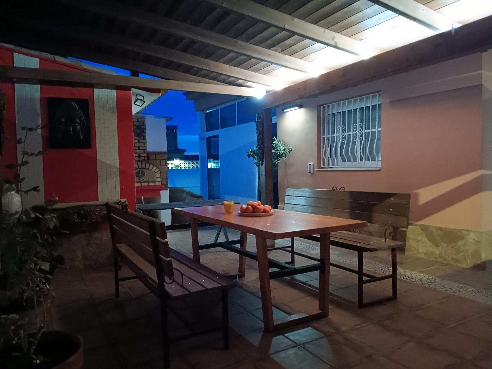 Hotel Tienda Linda à La Pobla de Vallbona Extérieur photo