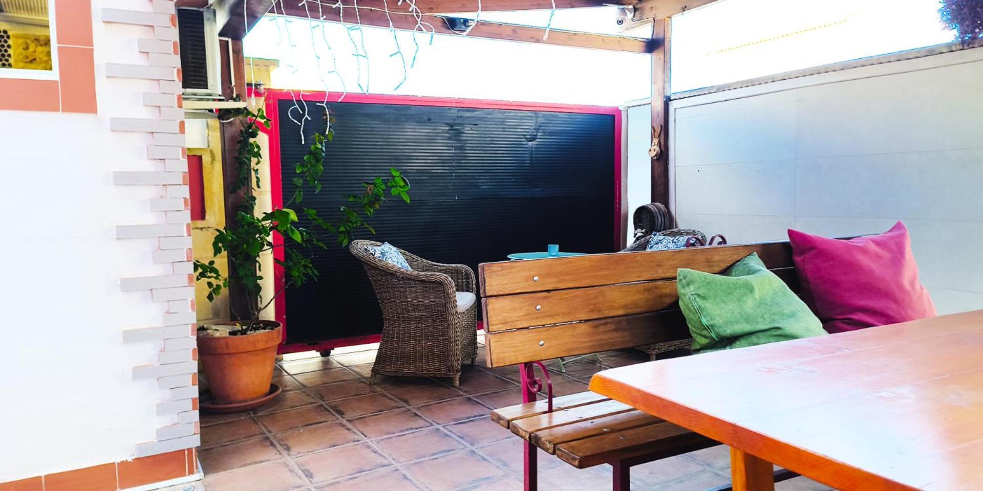 Hotel Tienda Linda à La Pobla de Vallbona Extérieur photo